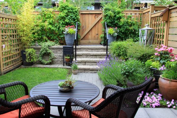 Small Yard Landscaping in Santa Maria
