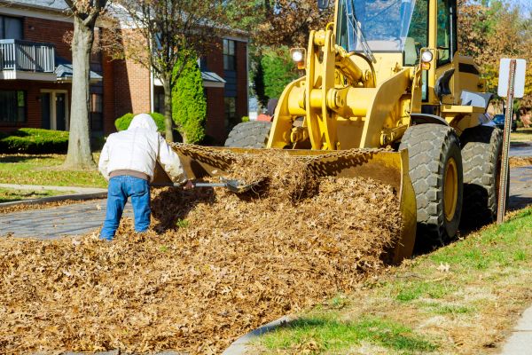 Mulch Hauling in Santa Maria