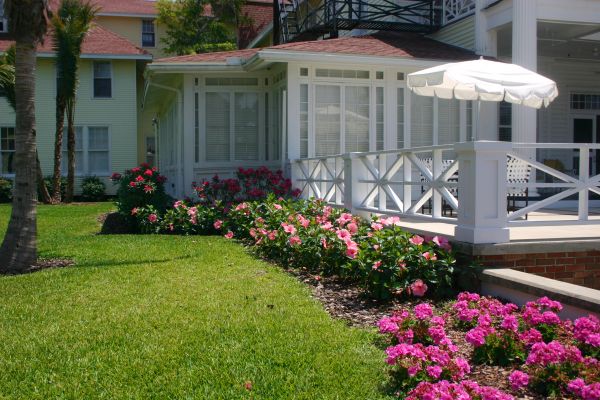 Deck Landscaping Service in Santa Maria